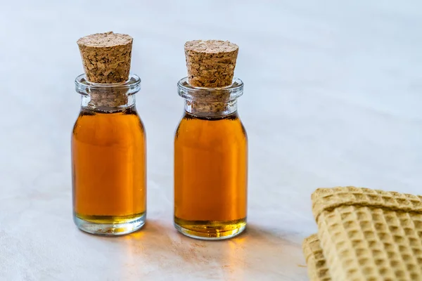 Homemade Organic Maple Syrup Small Mini Glass Bottles Corks Ready — 스톡 사진