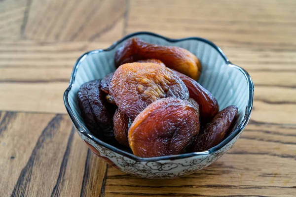 Turkish Sun Dried Apricots Dark Color Healthy Organic Dry Traditional — Stok Foto