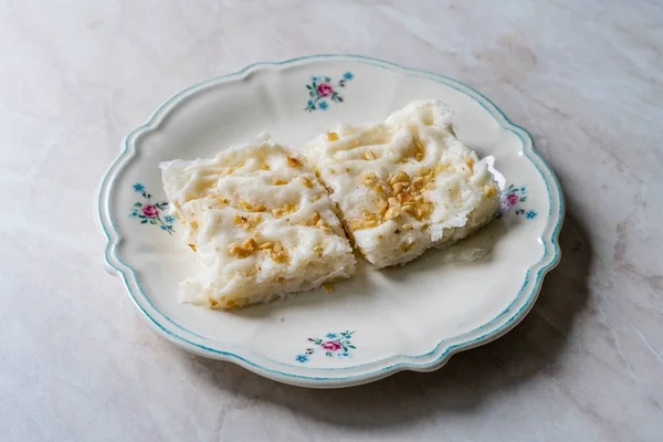 Traditioneel Turks Ramadan Dessert Gullac Het Wordt Gemaakt Met Gullac — Stockfoto