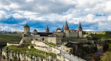 Bir ortaçağ şatosunun fotoğrafı