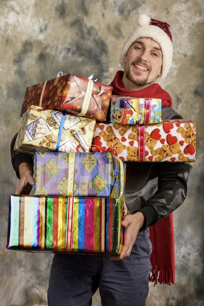 Happy santa claus met geschenken — Stockfoto