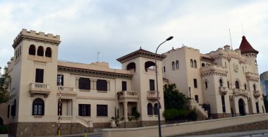 Üniversite hastaneler mimarisi Kışlası