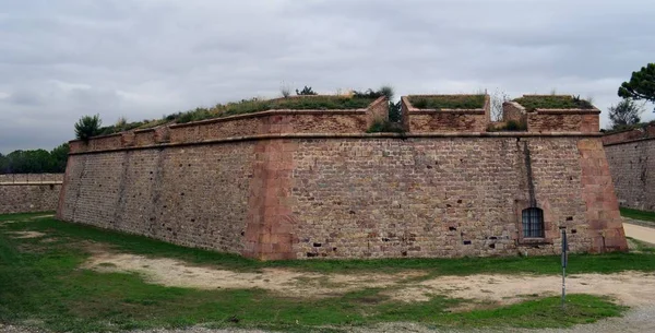 Montjuic kasteel muur — Stockfoto