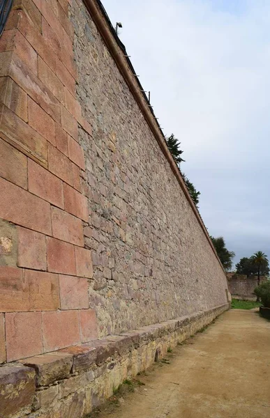 Montjuic kasteel muur — Stockfoto