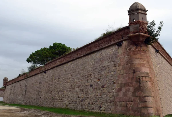 Parede do castelo Montjuic — Fotografia de Stock