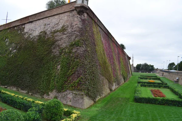 Jardines del Castillo de Monjuic — Foto de Stock