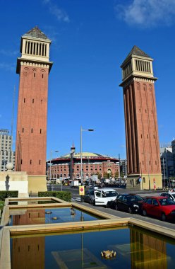 Barcelona'da Venedik kuleleri