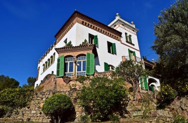  Park gell House Trias