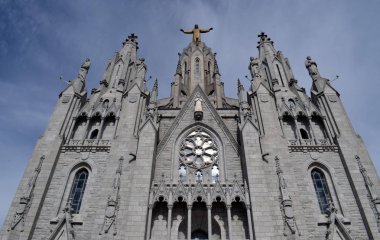Tibidabo Kilisesi