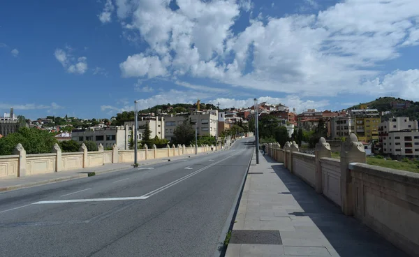 Urban bridge i Barcelona — Stockfoto