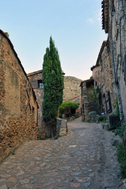 Castellnou, küçük bir dağ halkı