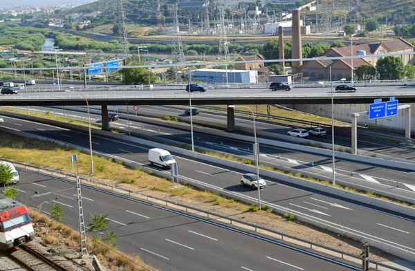 Autostrada e paesaggio autostradale — Foto Stock