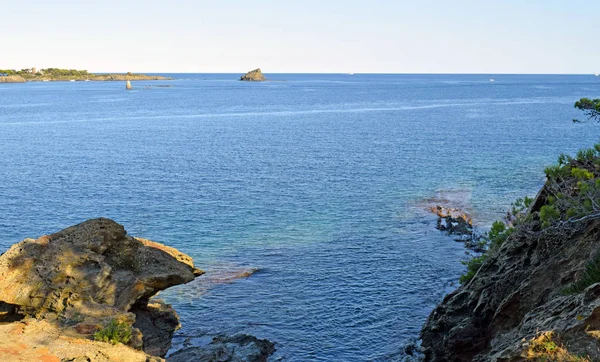 布拉瓦海岸，西班牙赫罗纳的风景 图库图片