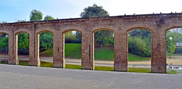 Akvedukten Clot Offentlig Park Barcelona — Stockfoto