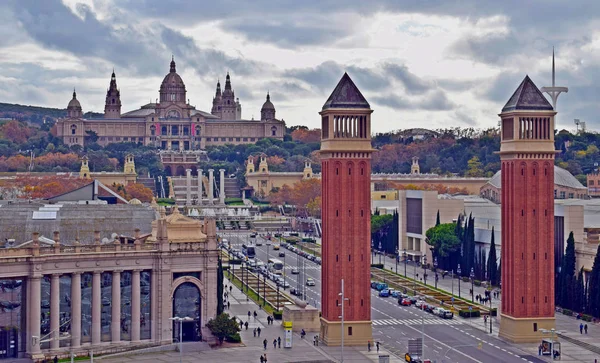 Венецианские Башни Площади Plaza Espaa Barcelona — стоковое фото