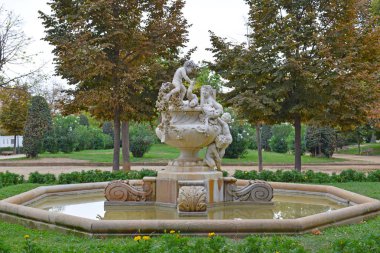 Barcelona 'daki La Ciudadela parkı.