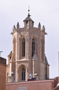 Tarragona İspanya ortaçağ mimarisi