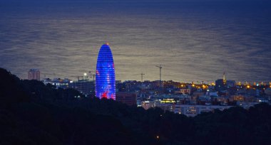 Barcelona, Barselona'nın gece manzarası