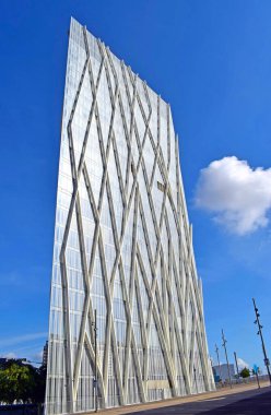 Barcelona Katalonya 'daki modern binalar Spai