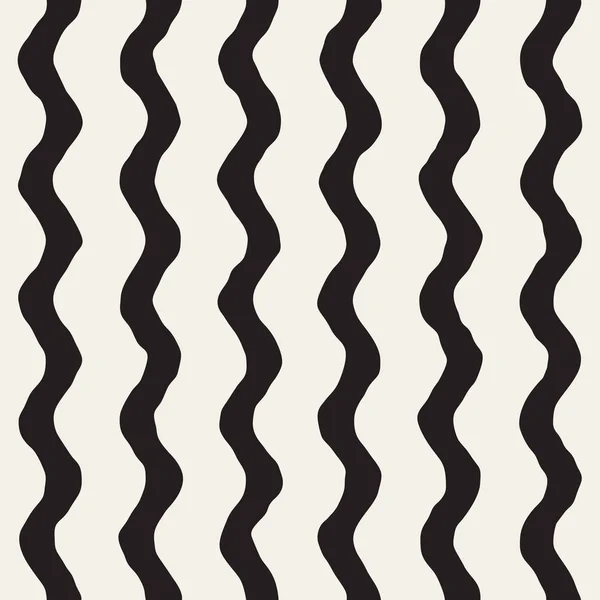 Vector Seamless Black and White Hand Drawn Wavy Stripes Pattern — Stock Vector