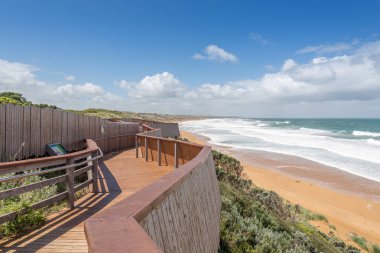 Logans Beach, Warrnambool Balina izleme platformu