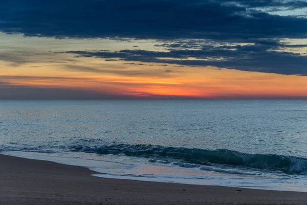 浜の日の出 — ストック写真