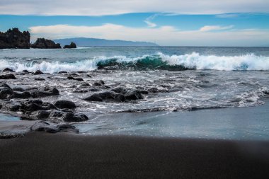 Playa la Arena siyah volkanik kum plaj