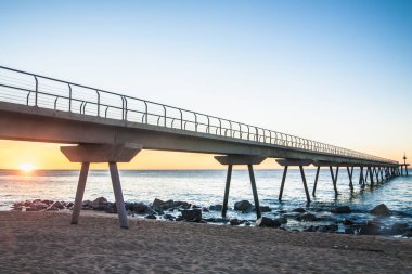 Denizin Üzerinde Gün Doğumu