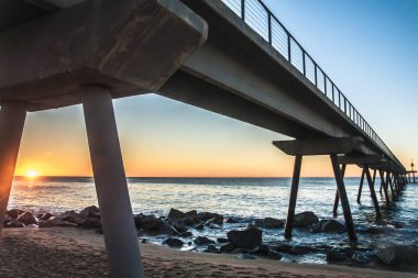 Denizin Üzerinde Gün Doğumu