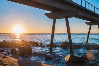Denizin Üzerinde Gün Doğumu