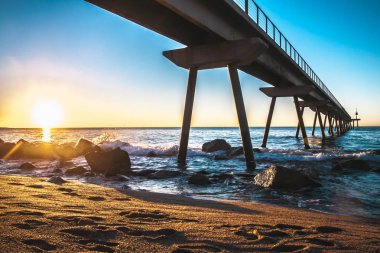 Denizin Üzerinde Gün Doğumu