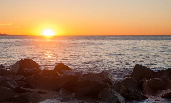 Denizin Üzerinde Gün Doğumu