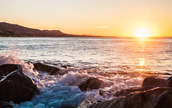 Denizin Üzerinde Gün Doğumu