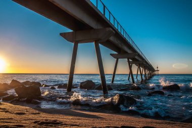 Denizin Üzerinde Gün Doğumu