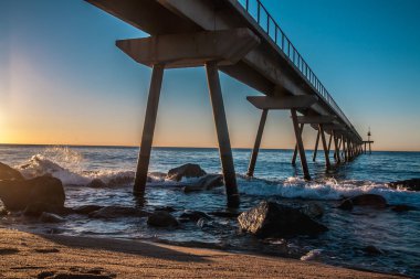 Denizin Üzerinde Gün Doğumu