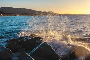 Denizin Üzerinde Gün Doğumu