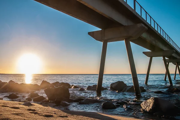 Denizin Üzerinde Gün Doğumu