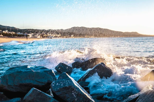 Denizin Üzerinde Gün Doğumu