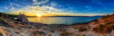 Hırvatistan, Hırvatistan sahil, deniz ve dağların güzel manzara. Panorama