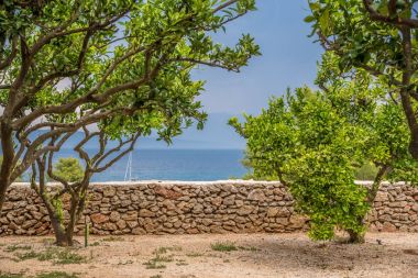 Hırvatistan, Hırvatistan sahil, deniz ve dağların güzel manzara. Panorama