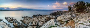 Hırvatistan, Hırvatistan sahil, deniz ve dağların güzel manzara. Panorama