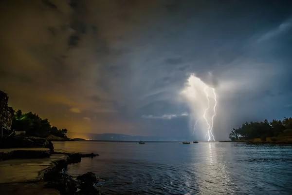 Bela Paisagem Croácia Costa Croácia Mar Montanhas Tempestade — Fotografia de Stock