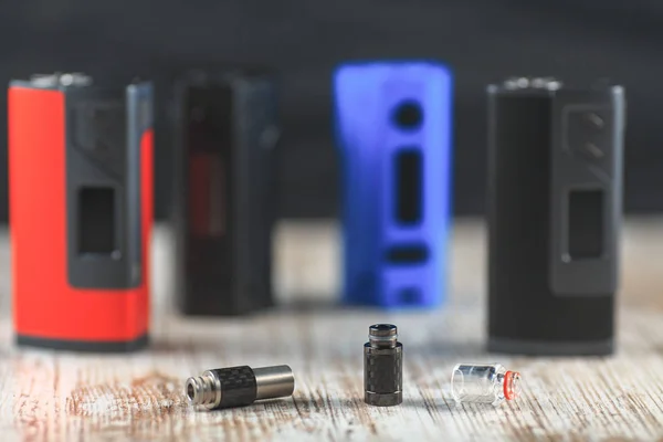 Electronic cigarette mod. Drip Tips. ENDS. — Stock Photo, Image