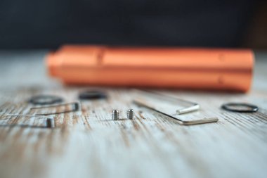 Araçları tamir ve elektronik sigara için. Üstten Görünüm. Biter.