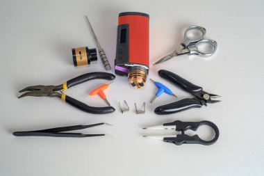 Vape. Araçları tamir ve elektronik sigara için. Üstten Görünüm.