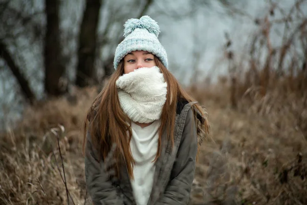 Emotion Photo Cute White Emotional Caucasian Teen Girl Blue Hat — Stock Photo, Image