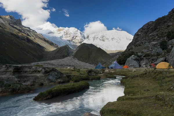 Muchas Tiendas Campaña Coloridas Campamento Gran Altitud Los Andes Con — Foto de Stock