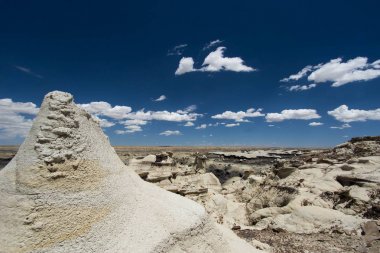taş hoodoos, vahşi ve uzak çöl yatay