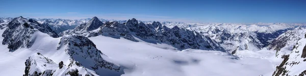 Vista Panorâmica Paisagem Montanhosa Inverno Nos Alpes Suíços Perto Klosters — Fotografia de Stock