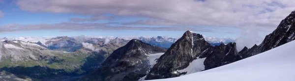 Panoramisch Uitzicht Bergen Van Bernina Buurt Van Moritz — Stockfoto